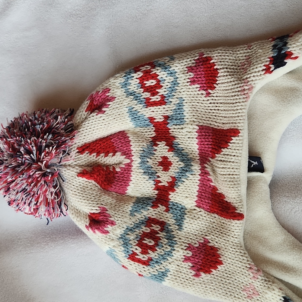 American Eagle Woven Trapper Snow Hat - Picture 2 of 3